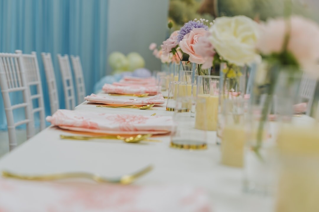 celebration dinner table setup